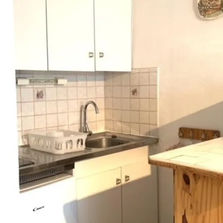 Ideal Pres Des Thermes De Avec Balcon Et Parking Prive - Fr-1-503-16 شقة