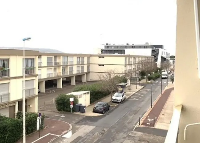 Ideal Pres Des Thermes De Avec Balcon Et Parking Prive - Fr-1-503-16 * 巴拉吕克莱班